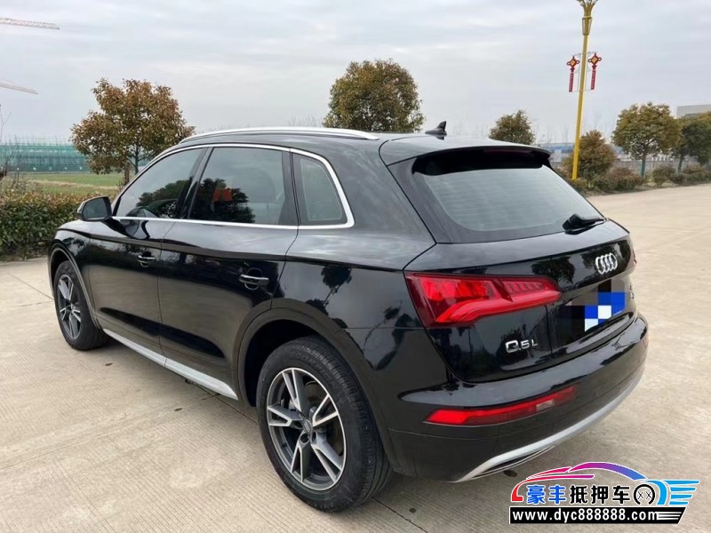 21年奥迪Q5轿车抵押车出售