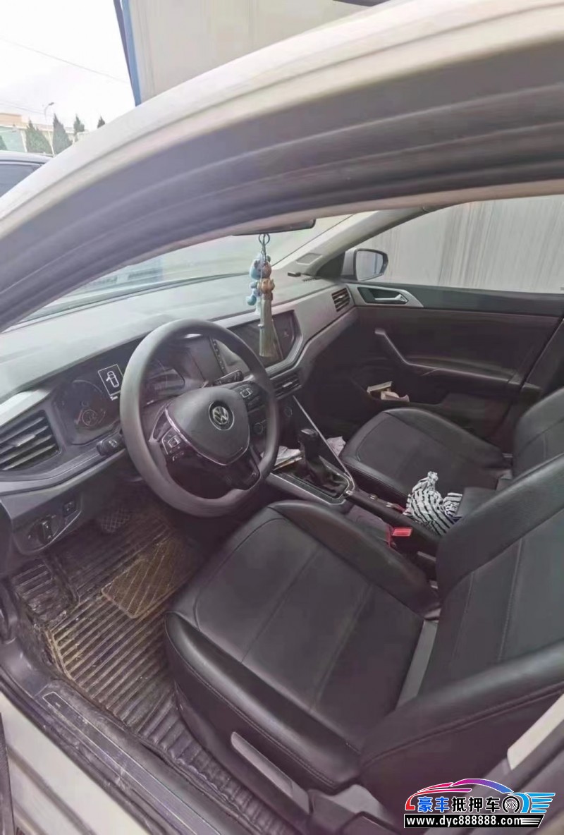 19年大众polo轿车抵押车出售