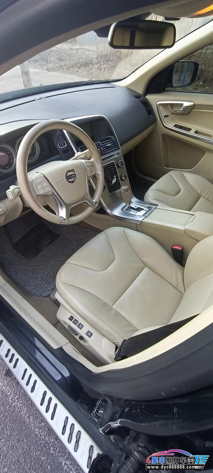 11年沃尔沃XC60SUV抵押车出售