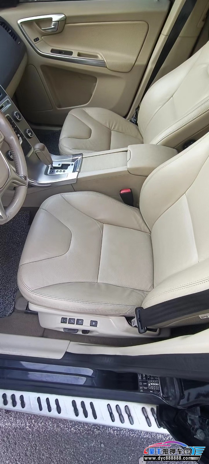 11年沃尔沃XC60SUV抵押车出售