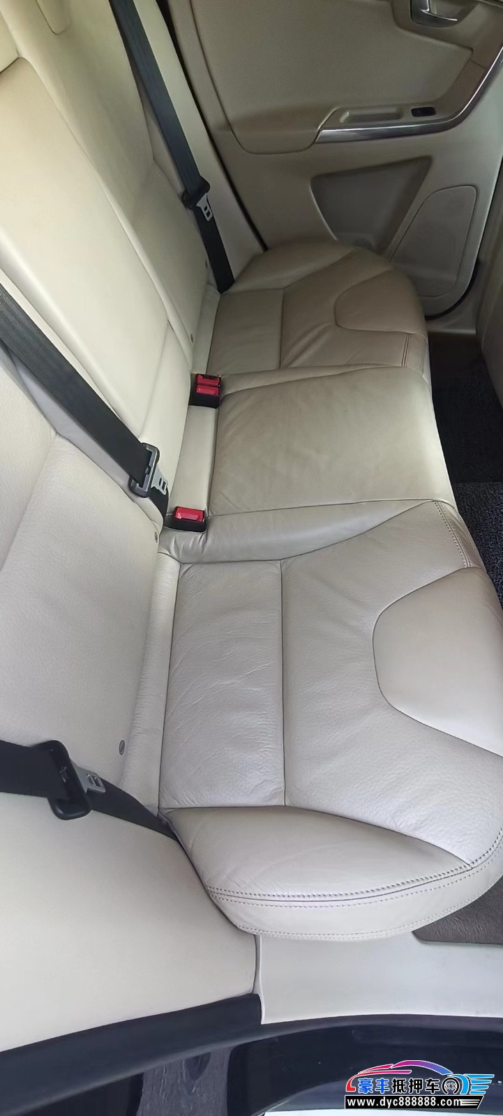 11年沃尔沃XC60SUV抵押车出售