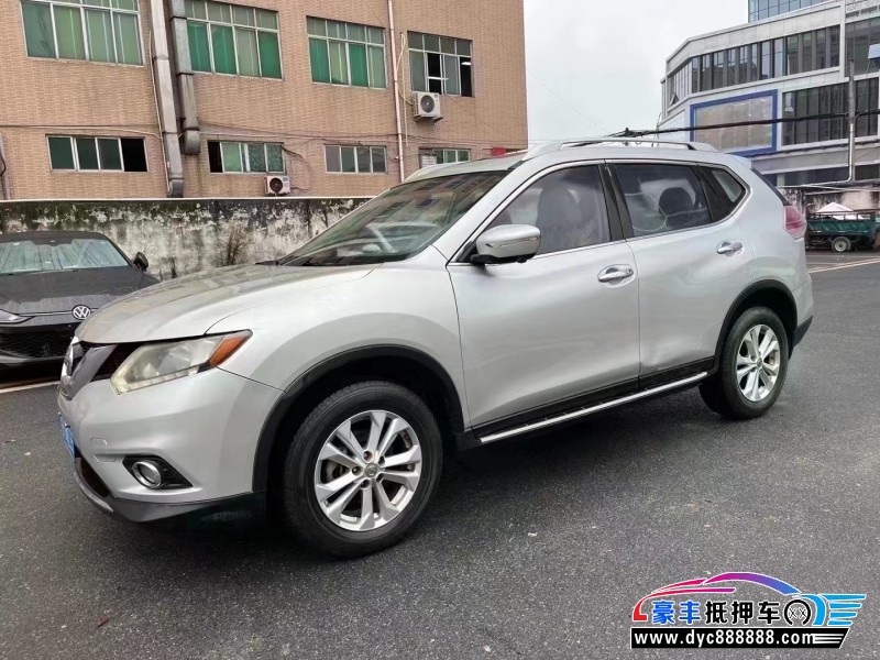 15年日产奇骏轿车抵押车出售