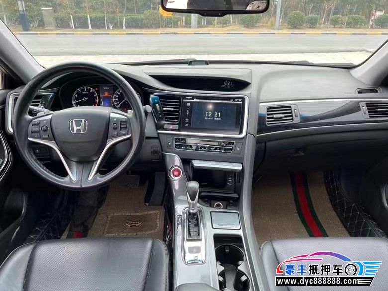 17年本田思铂睿轿车抵押车出售