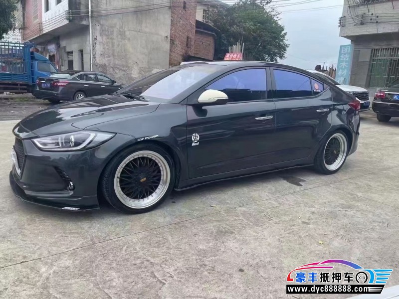 16年现代领动轿车抵押车出售