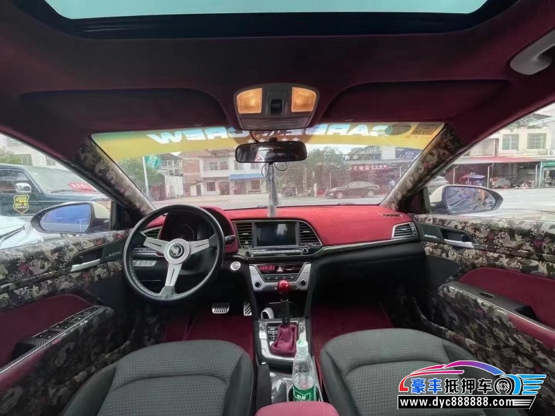 16年现代领动轿车抵押车出售