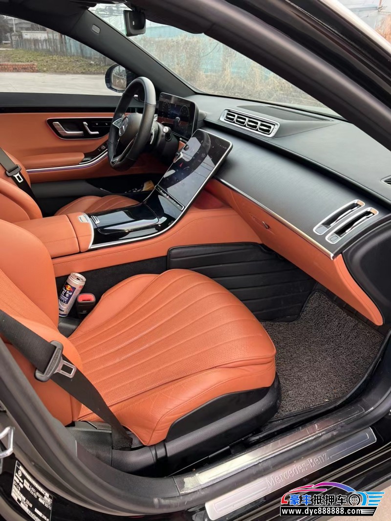 22年奔驰S级轿车抵押车出售