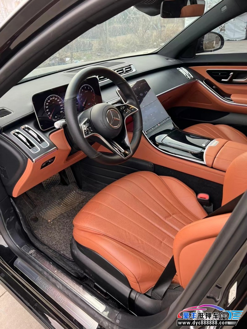 22年奔驰S级轿车抵押车出售