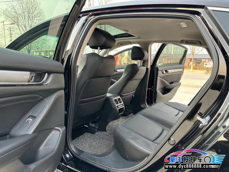 22年本田雅阁轿车抵押车出售