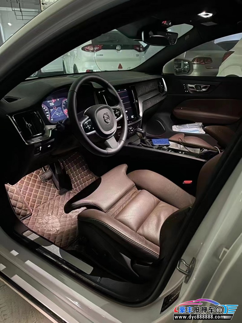 20年沃尔沃S60轿车抵押车出售