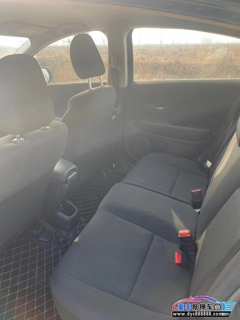 17年本田缤智轿车抵押车出售