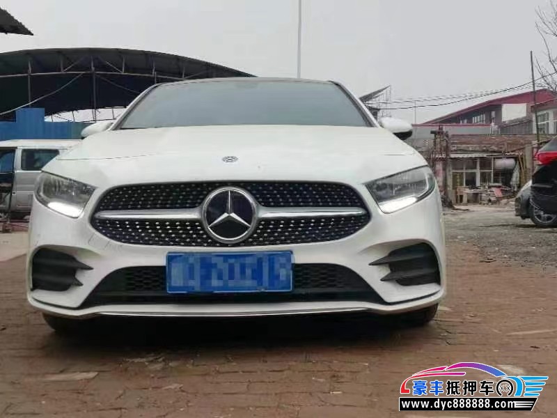 20年奔驰A轿车抵押车出售