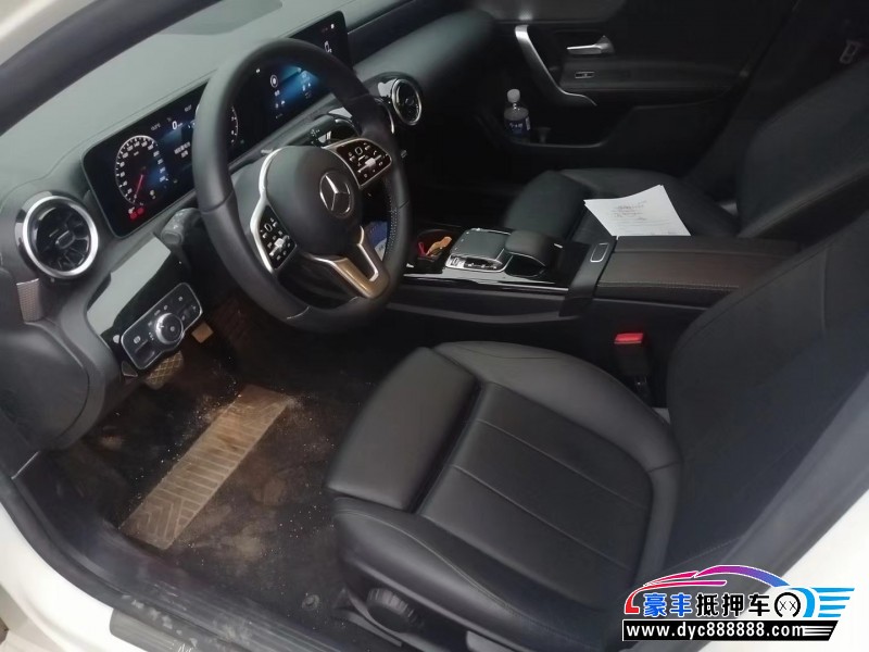 20年奔驰A轿车抵押车出售