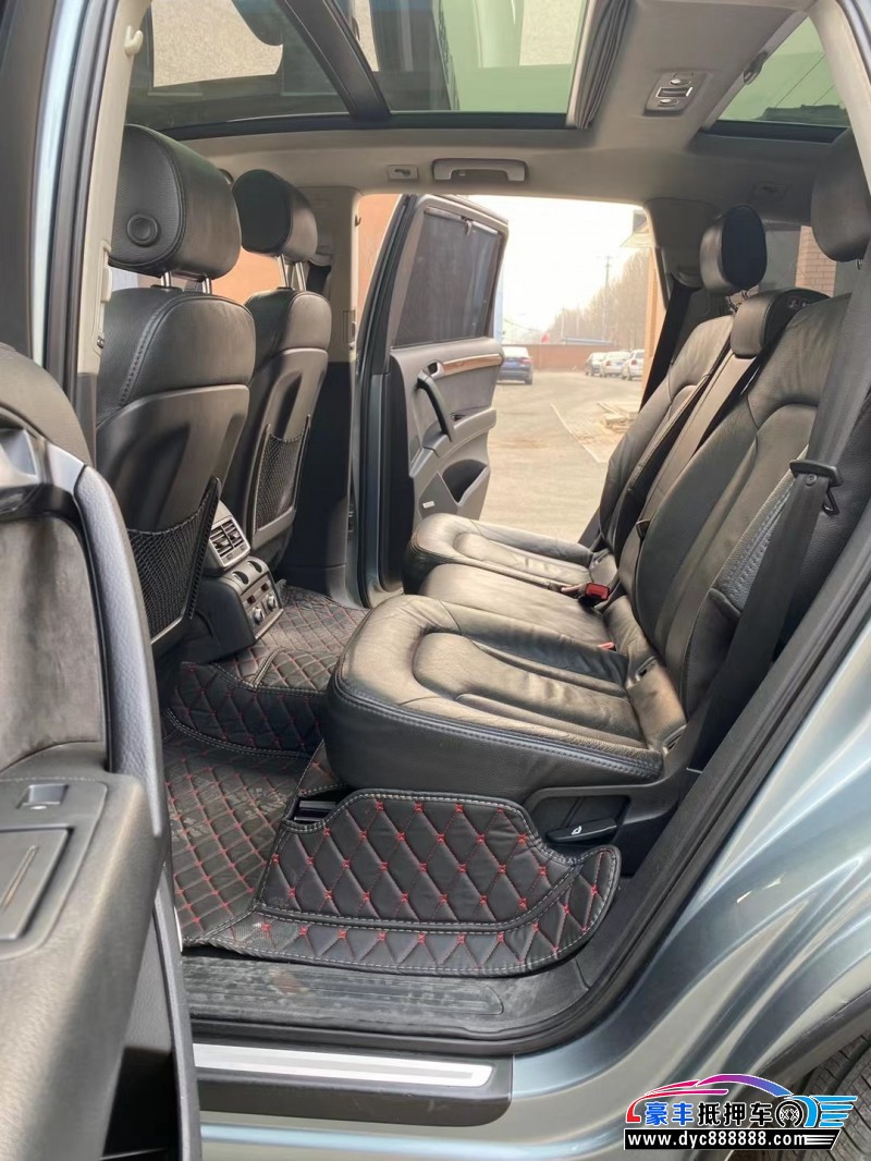 12年奥迪Q7SUV抵押车出售