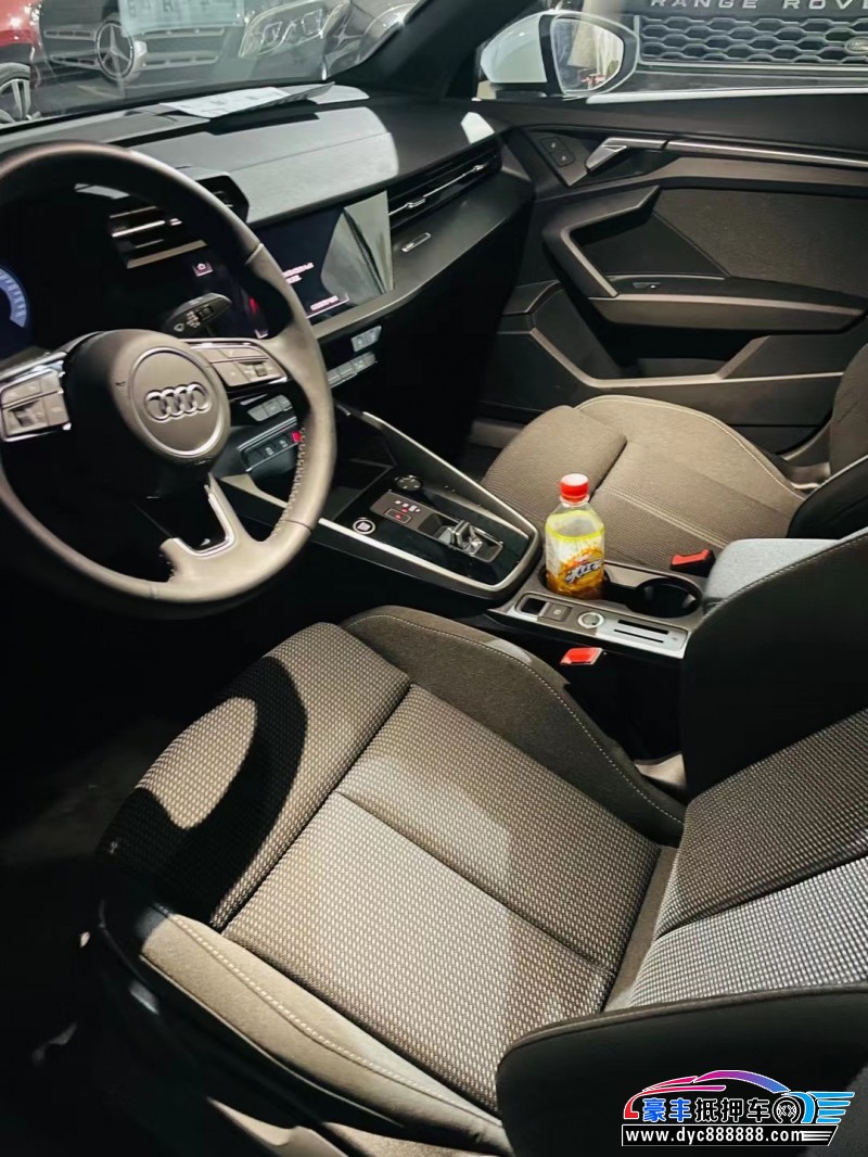 23年奥迪A3轿车抵押车出售