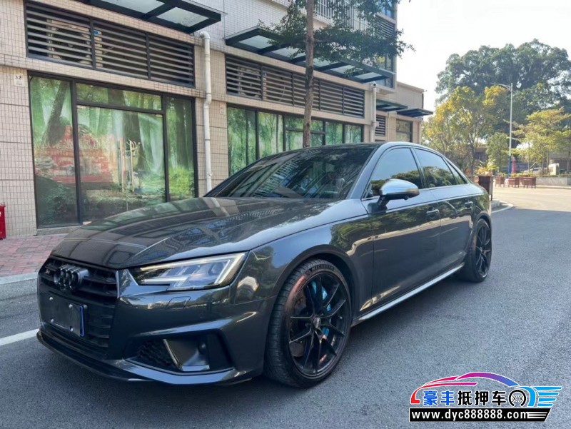 19年奥迪S4轿车抵押车出售