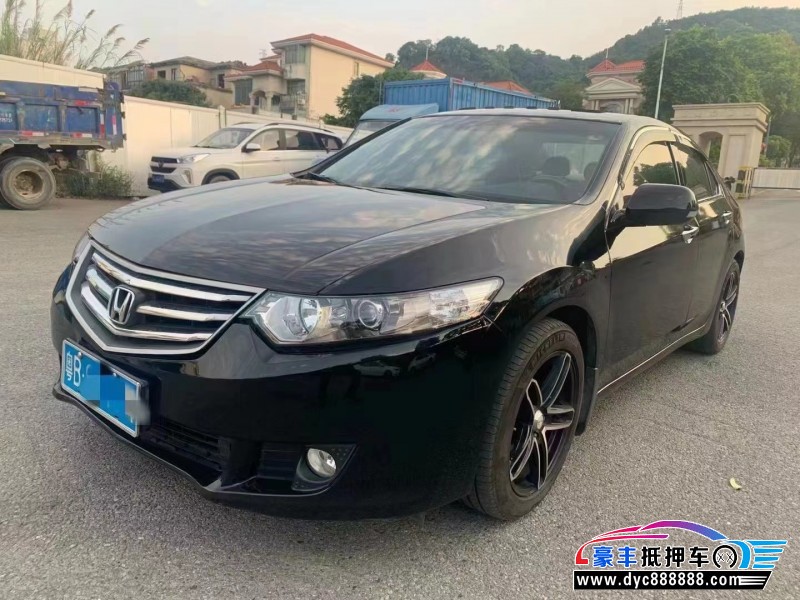 12年本田思铂睿轿车抵押车出售
