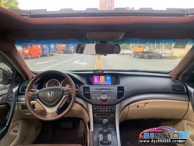 12年本田思铂睿轿车抵押车出售