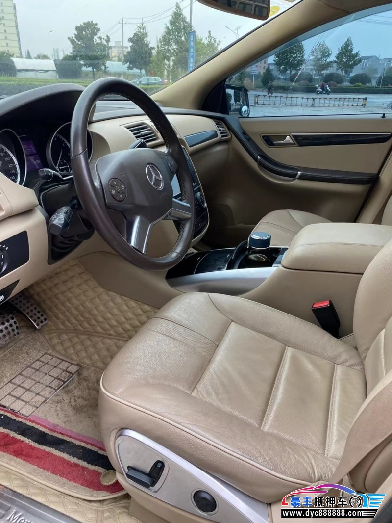 17年奔驰R级MPV抵押车出售