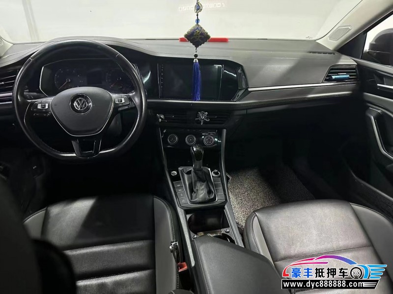 20年大众速腾轿车抵押车出售