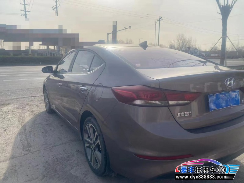 16年现代领动轿车抵押车出售