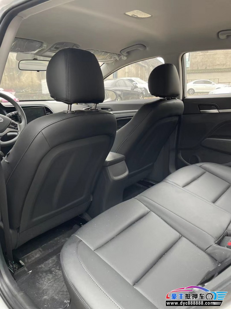 22年现代领动轿车抵押车出售