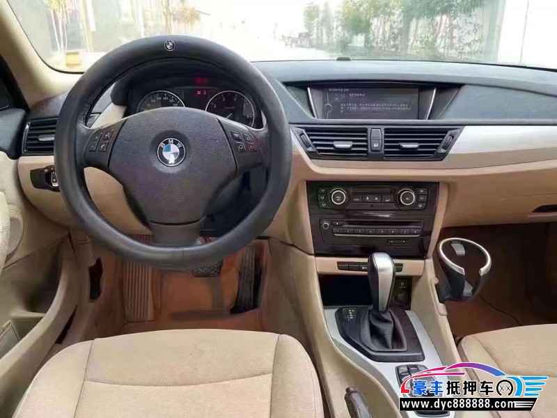 13年宝马X1SUV抵押车出售