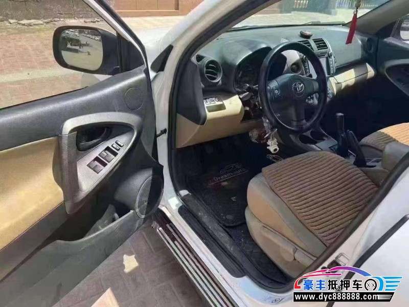 13年丰田RAV4SUV抵押车出售
