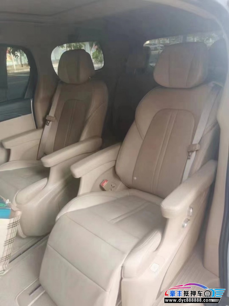 20年别克GL8轿车抵押车出售