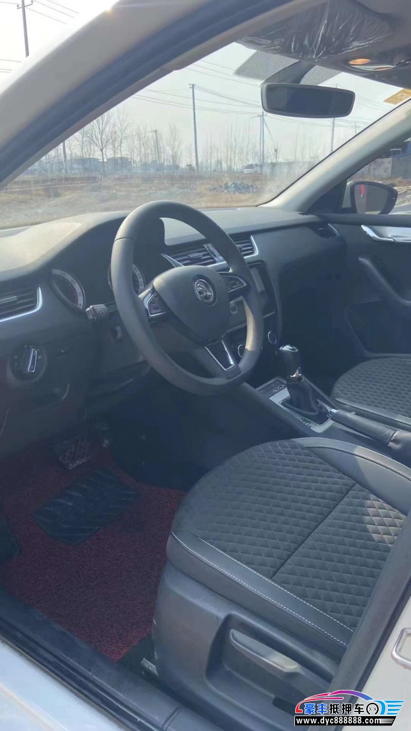 21年斯柯达明锐轿车抵押车出售