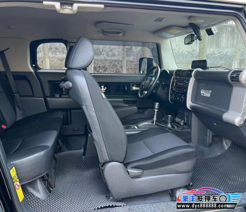 11年丰田FJ 酷路泽SUV抵押车出售