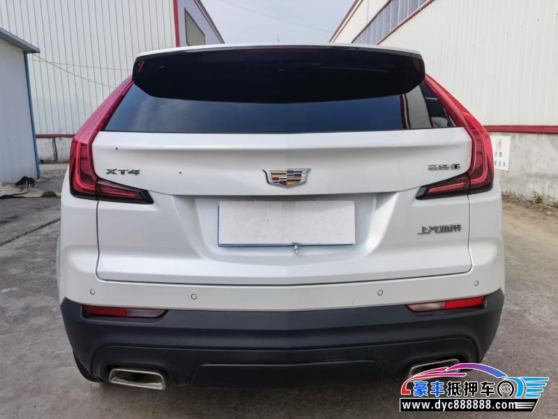 21年凯迪拉克XT4轿车抵押车出售