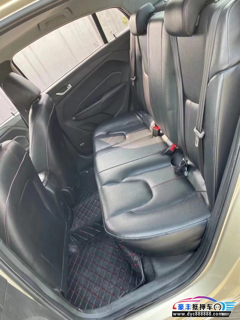 16年奇瑞艾瑞泽轿车抵押车出售