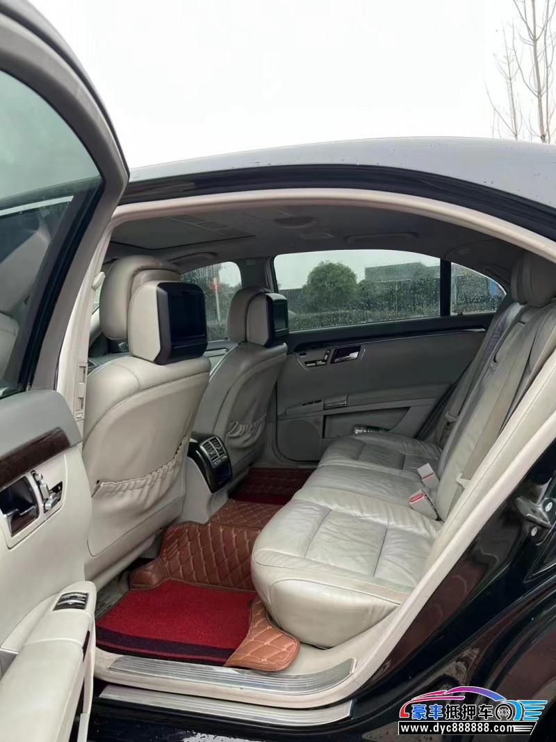 10年奔驰S轿车抵押车出售