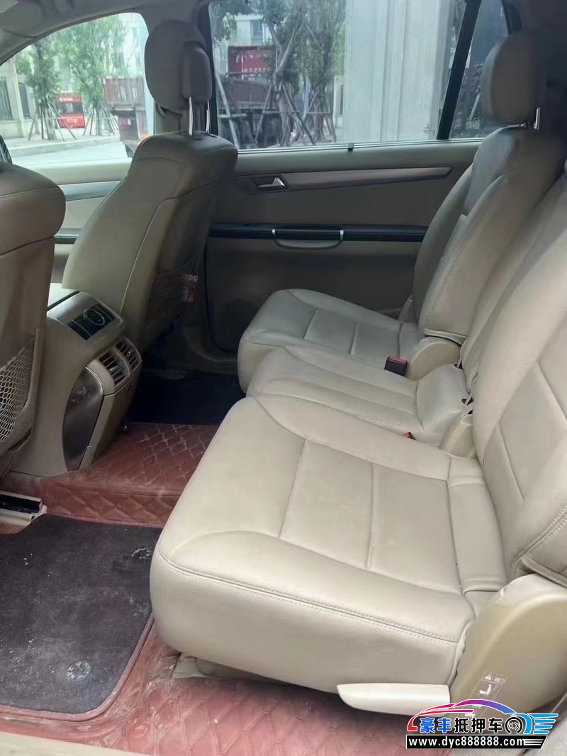 14年奔驰R轿车抵押车出售