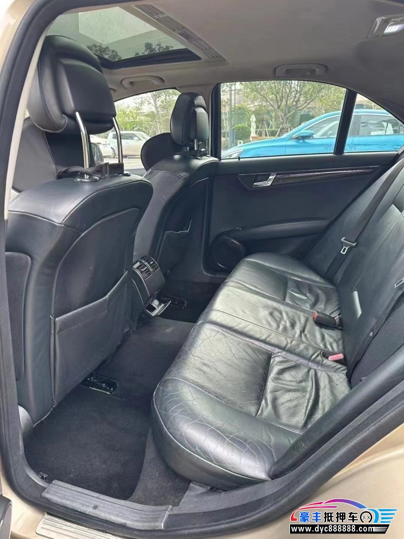 09年奔驰C轿车抵押车出售