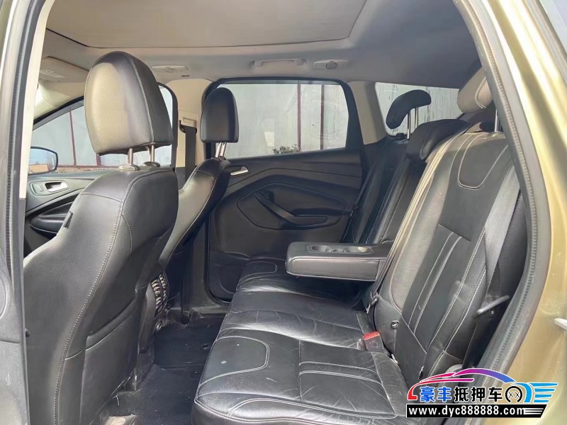 15年福特翼虎轿车抵押车出售