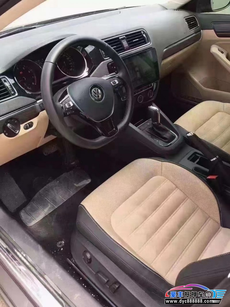 16年大众速腾轿车抵押车出售