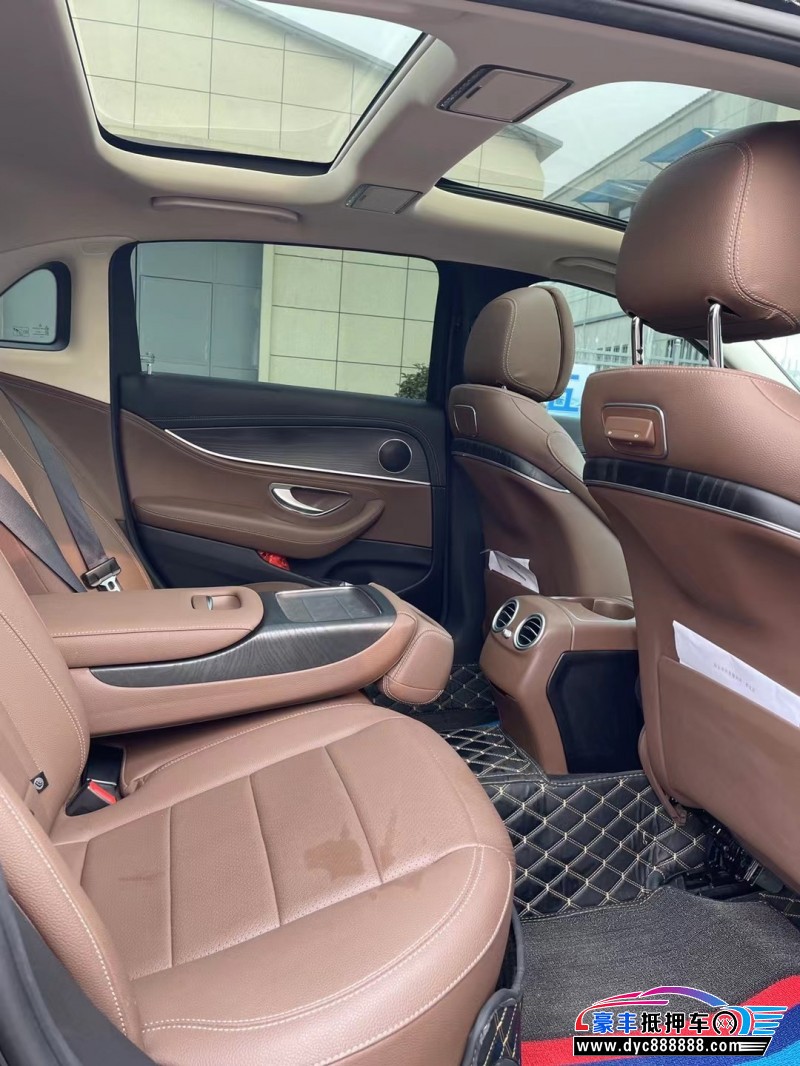 20年奔驰E轿车抵押车出售