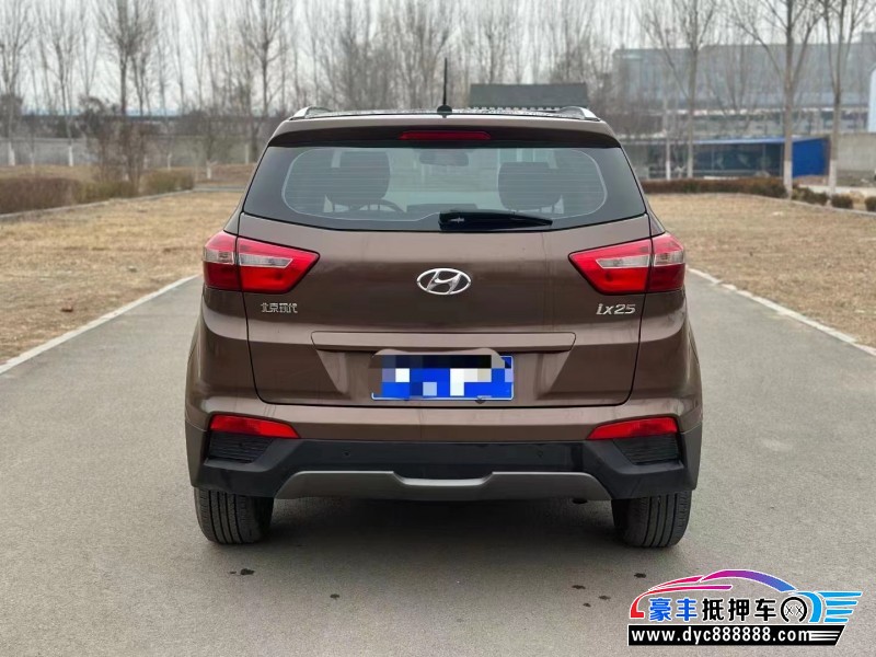 17年现代ix25轿车抵押车出售