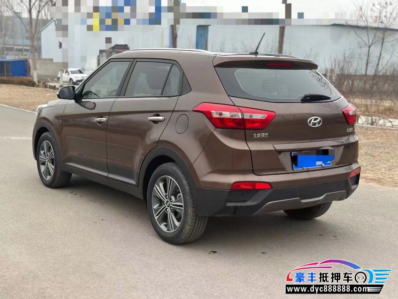 17年现代ix25轿车抵押车出售