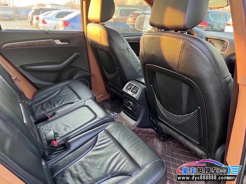 10年奥迪Q5轿车抵押车出售