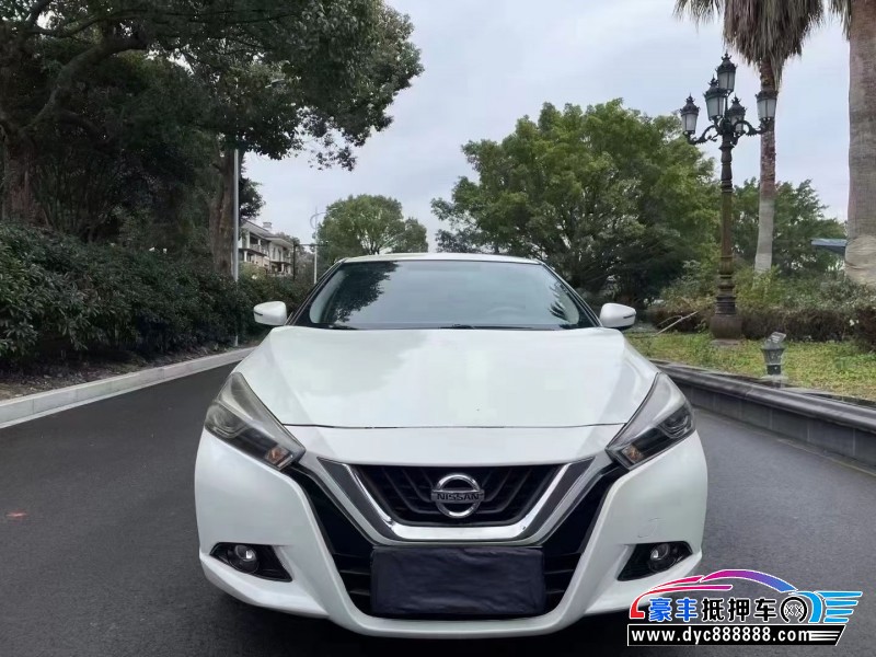 19年日产蓝鸟轿车抵押车出售