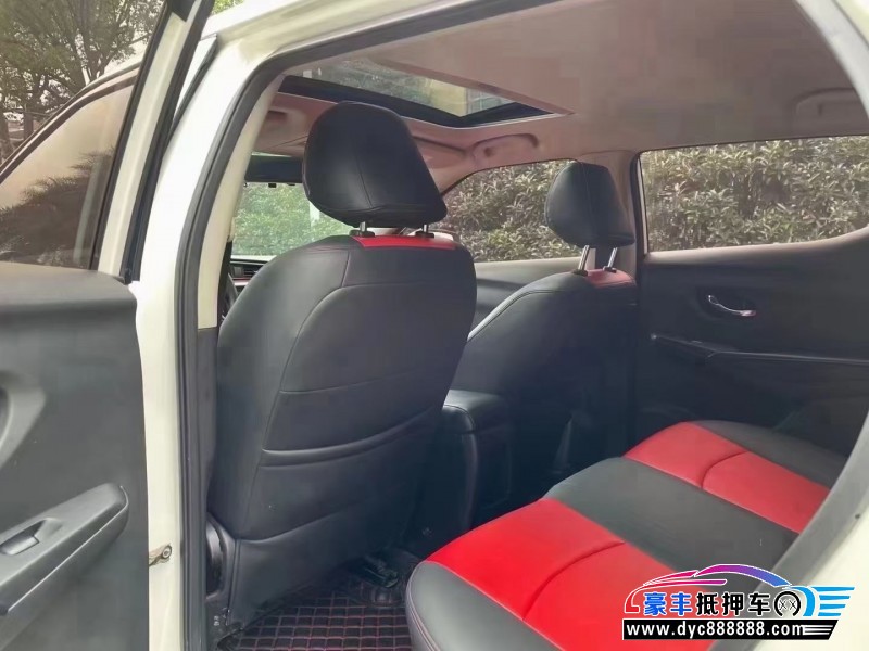 19年日产蓝鸟轿车抵押车出售