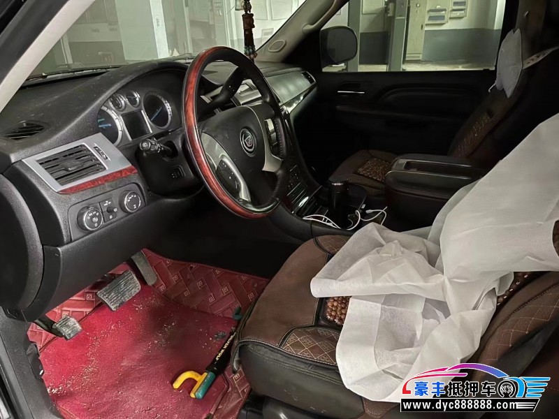 13年凯迪拉克凯雷德SUV抵押车出售