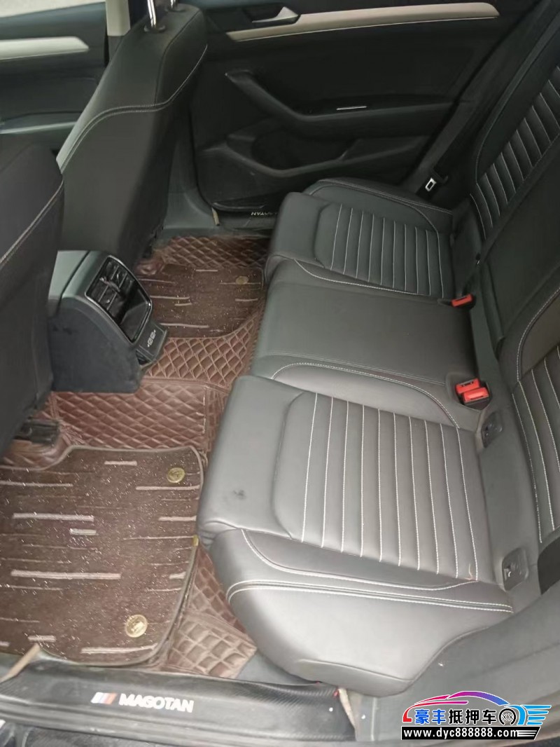 21年大众迈腾轿车抵押车出售