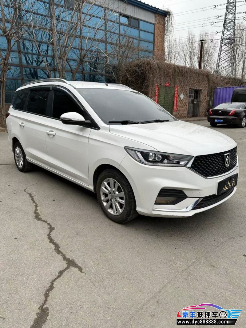 20年宝骏宝骏360轿车抵押车出售