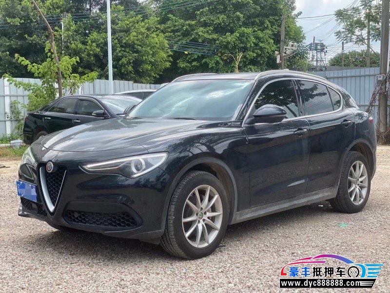19年阿尔法·罗密欧Stelvio轿车抵押车出售
