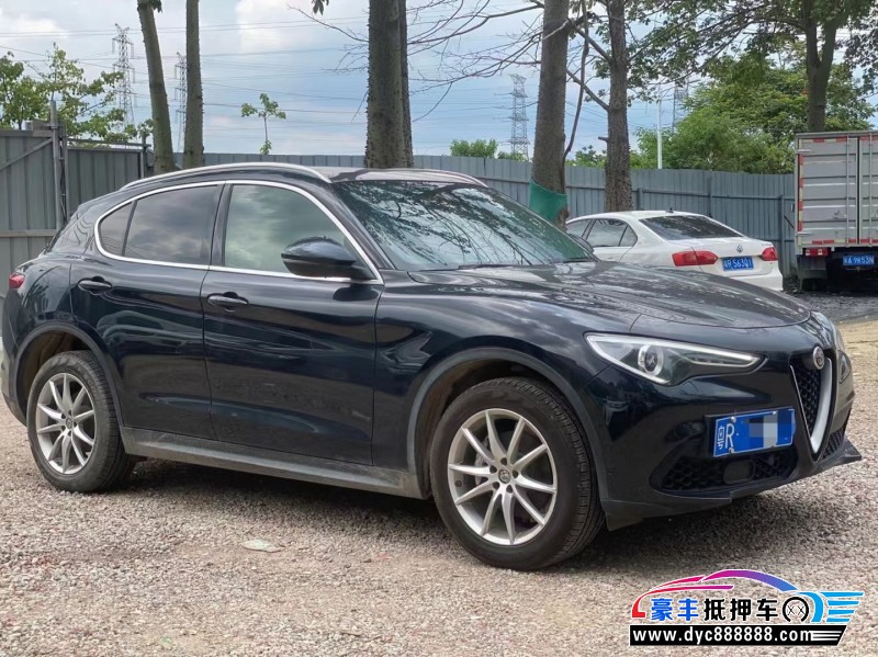 19年阿尔法·罗密欧Stelvio轿车抵押车出售