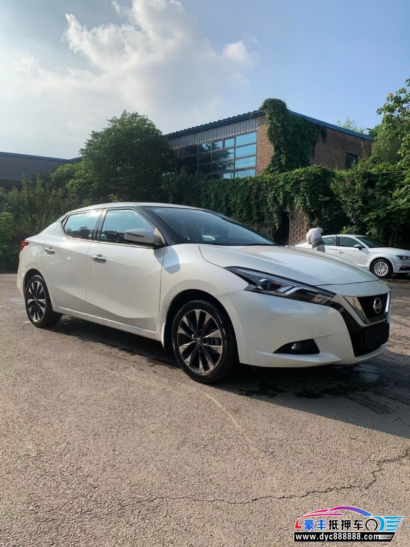 21年日产蓝鸟轿车抵押车出售