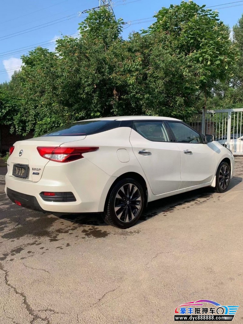 21年日产蓝鸟轿车抵押车出售